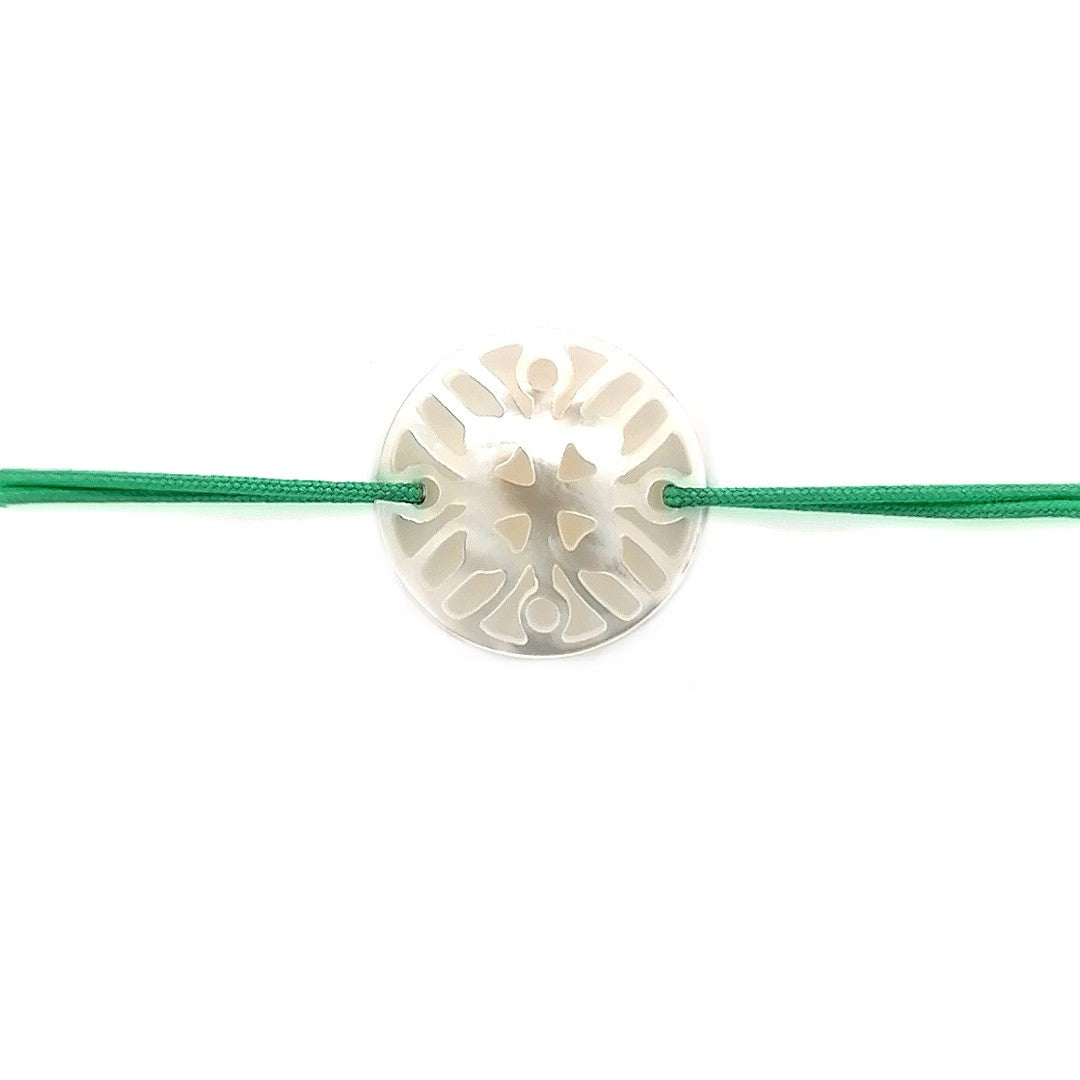 Bracelet Ilargia Stèle Nacre blanche sur Cordon