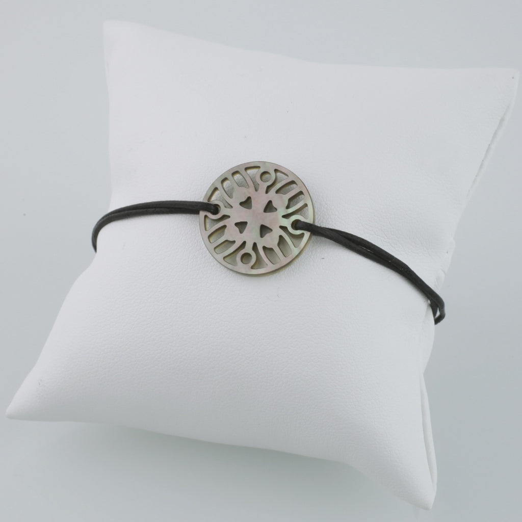 Bracelet Ilargia Stèle Nacre grise sur Cordon