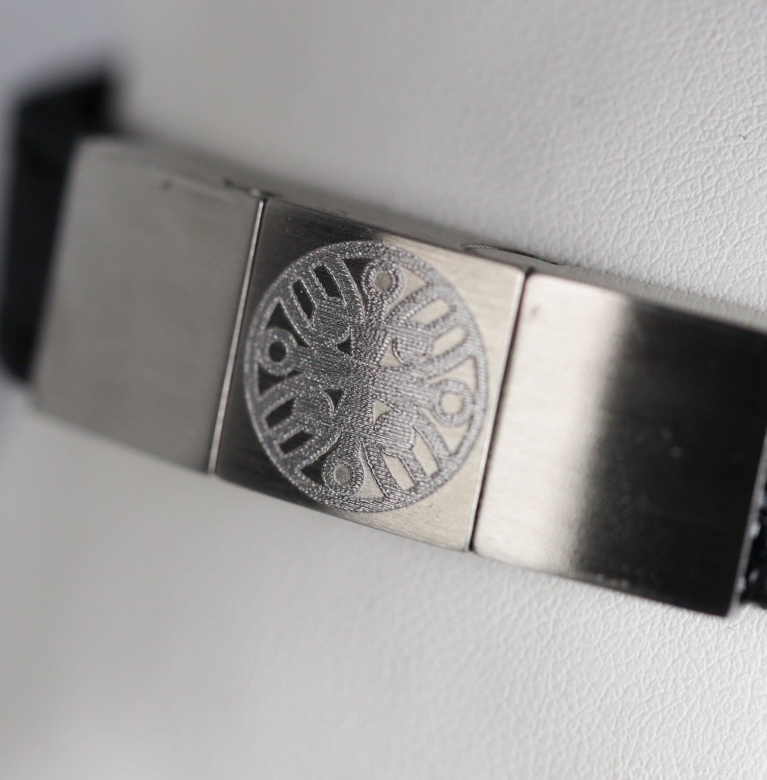 Bracelet Larrua Noir Stèle 1611