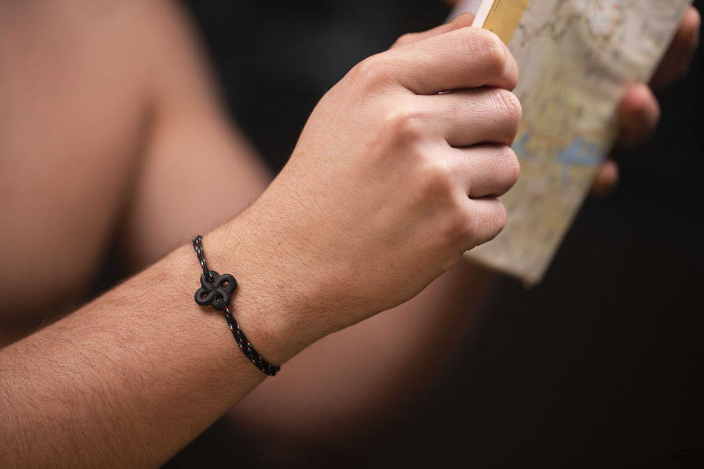 Bracelet Ilargia Lauburu Onyx Mat sur Cordon Marin